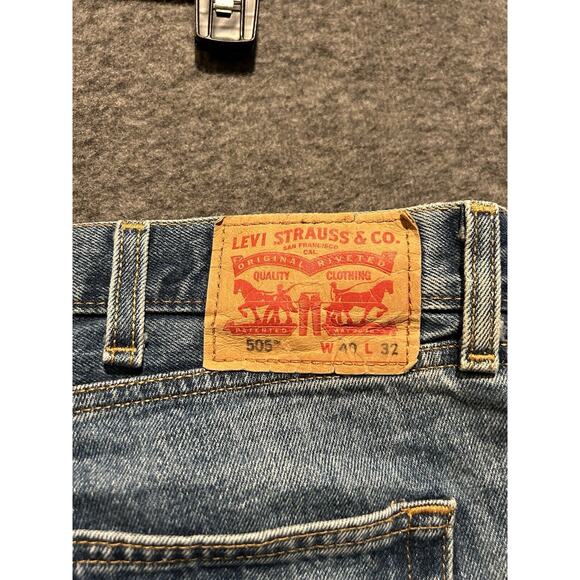 Levi’s 505 Medium Blue Regular Men's Red Tab Straight Jeans Size 40x32 - Picture 5 of 8